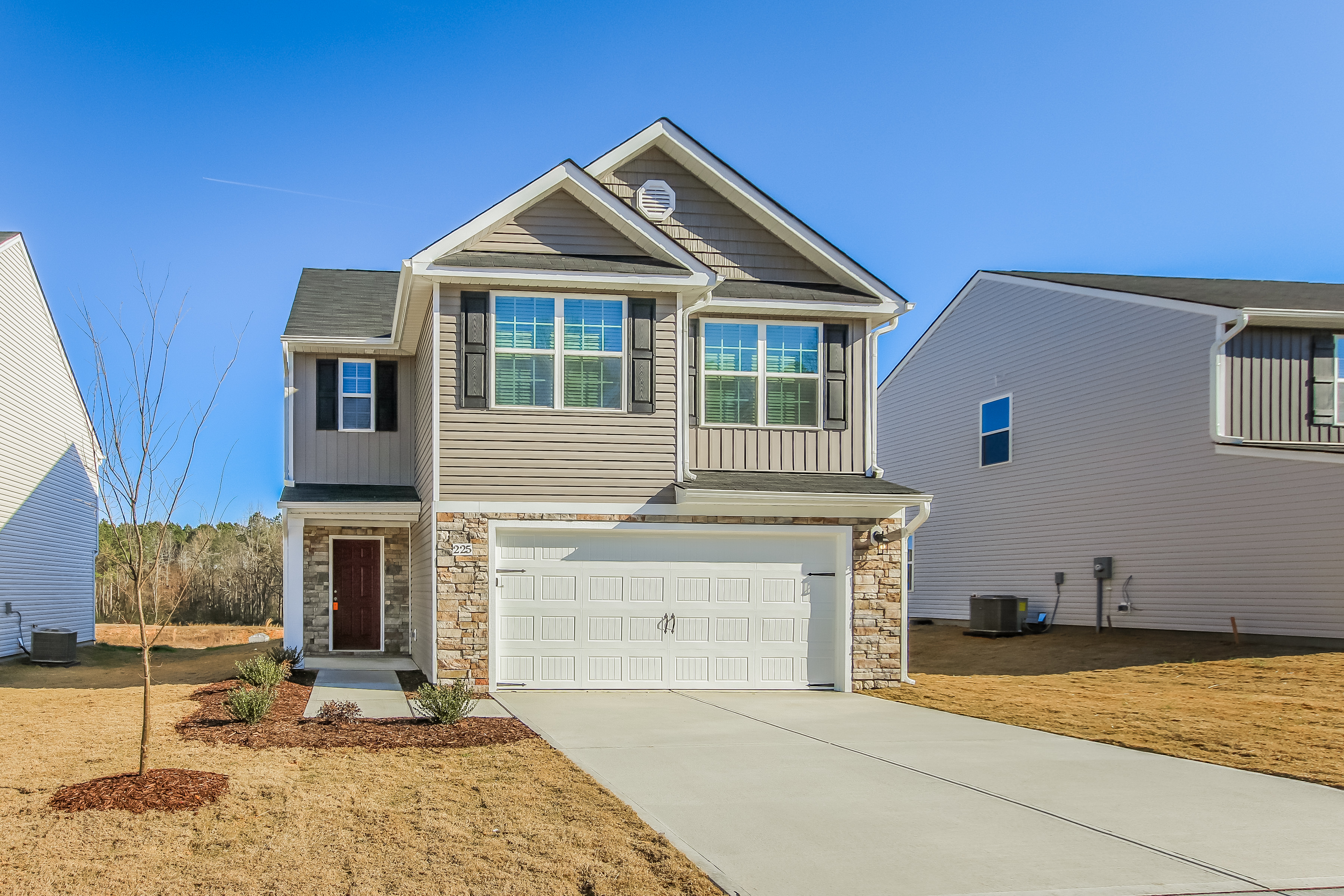 225 Rustling Way Zebulon, NC 27597